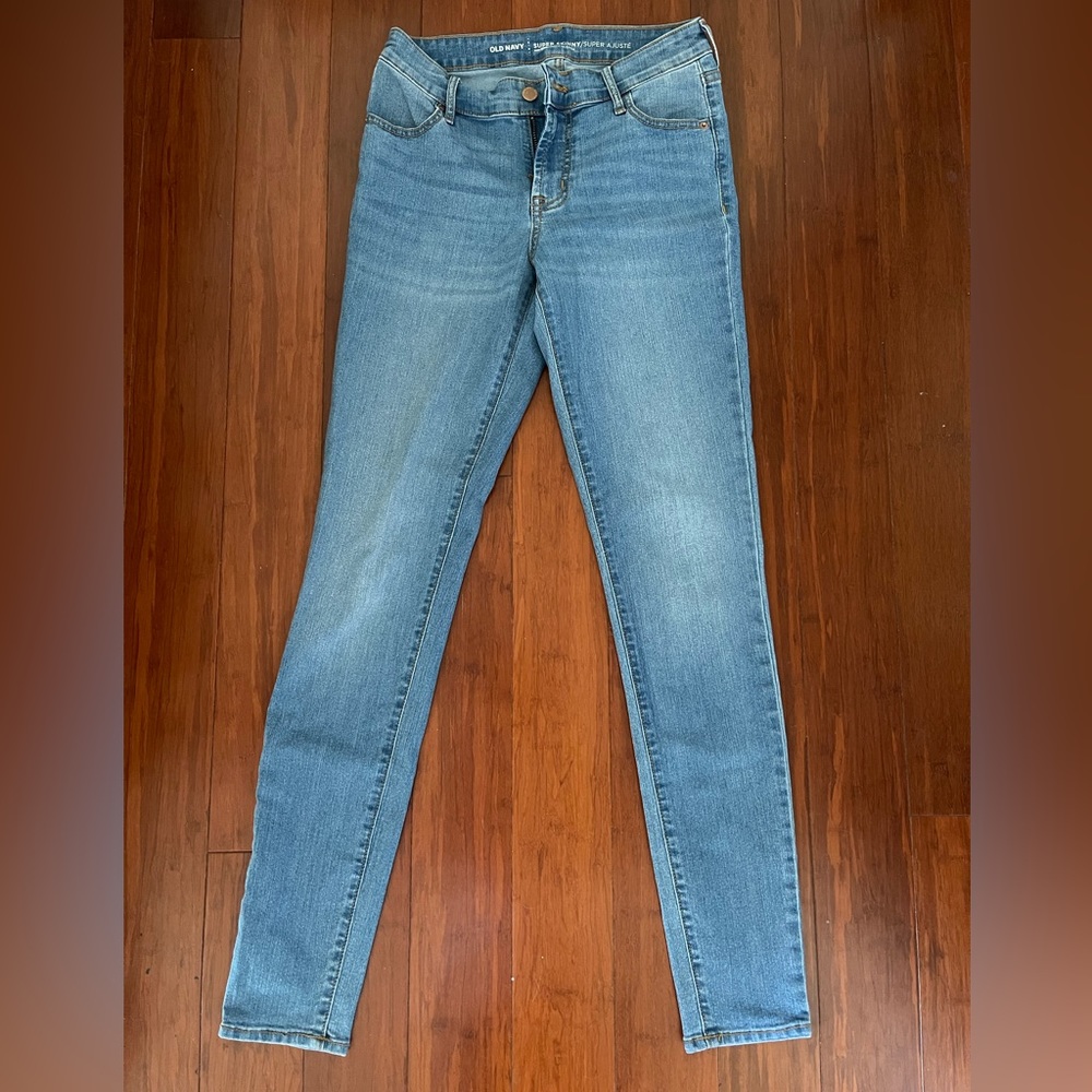 Old Navy Super Skinny Mid-Rise Light/Medium Wash Jeans Size 2 Long